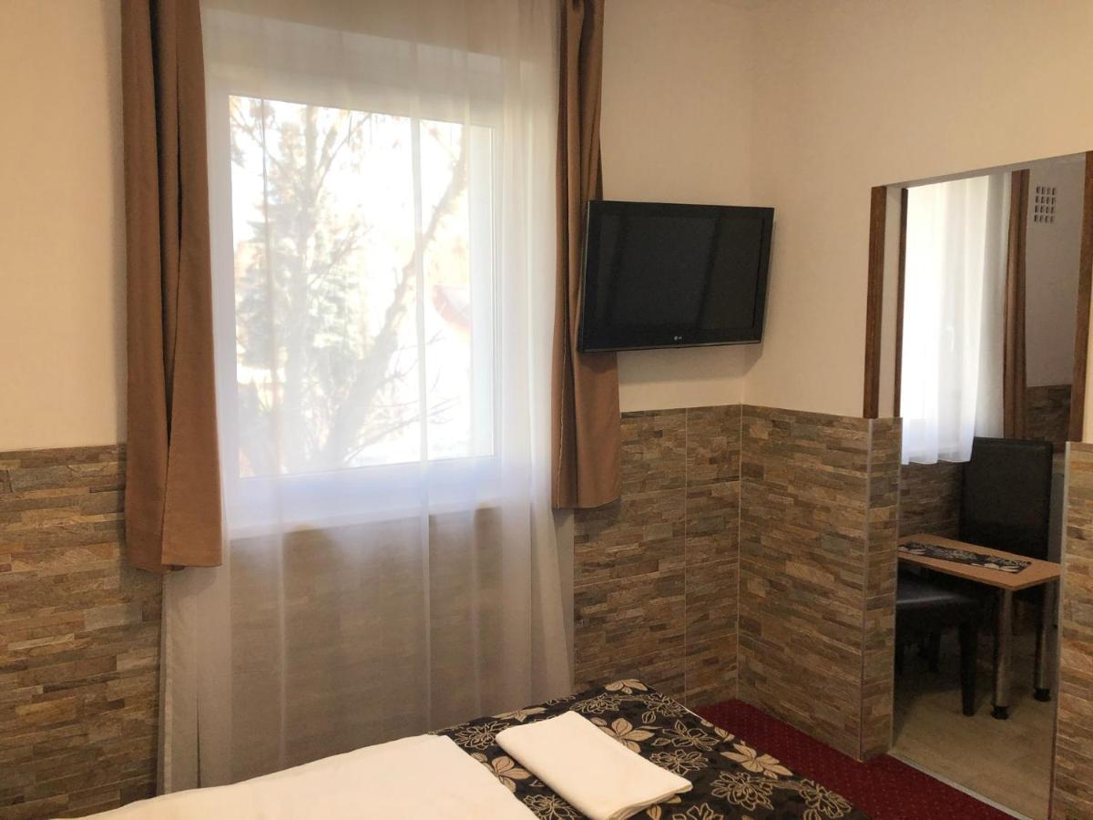 Mosoly Szallashely Σέγκεντ Εξωτερικό φωτογραφία